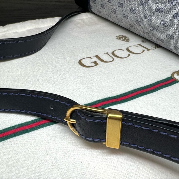 GUCCI GG Monogram Supreme Ophidia Web Bag
Crossbody Purse - Picture 13 of 14